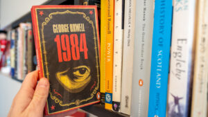 1984 Themes, Symbols, and Motifs – George Orwell